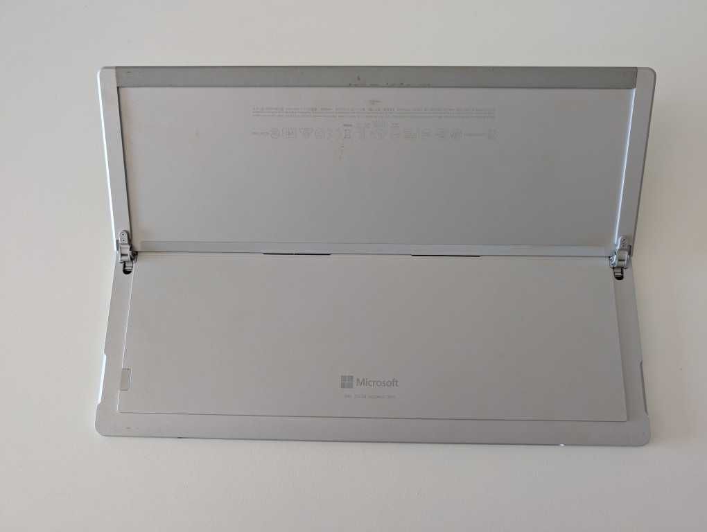 Microsoft Surface Pro (Modelo 1796)  i5 / 8GB / 256GB