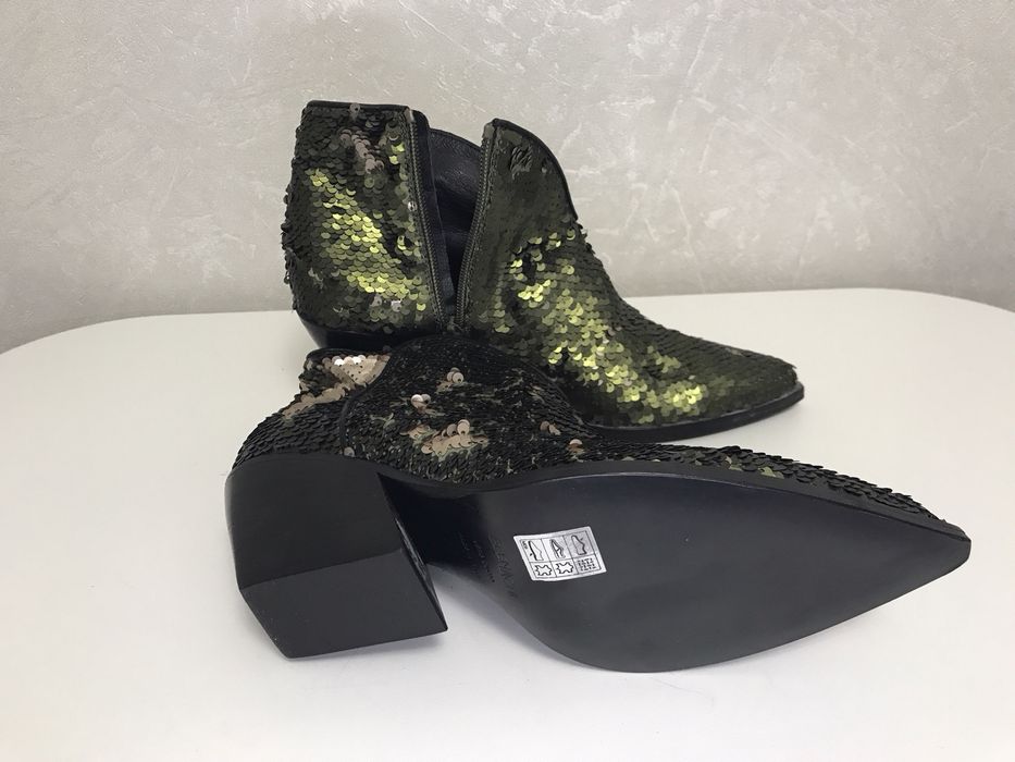 Elena Lachi , козаки .