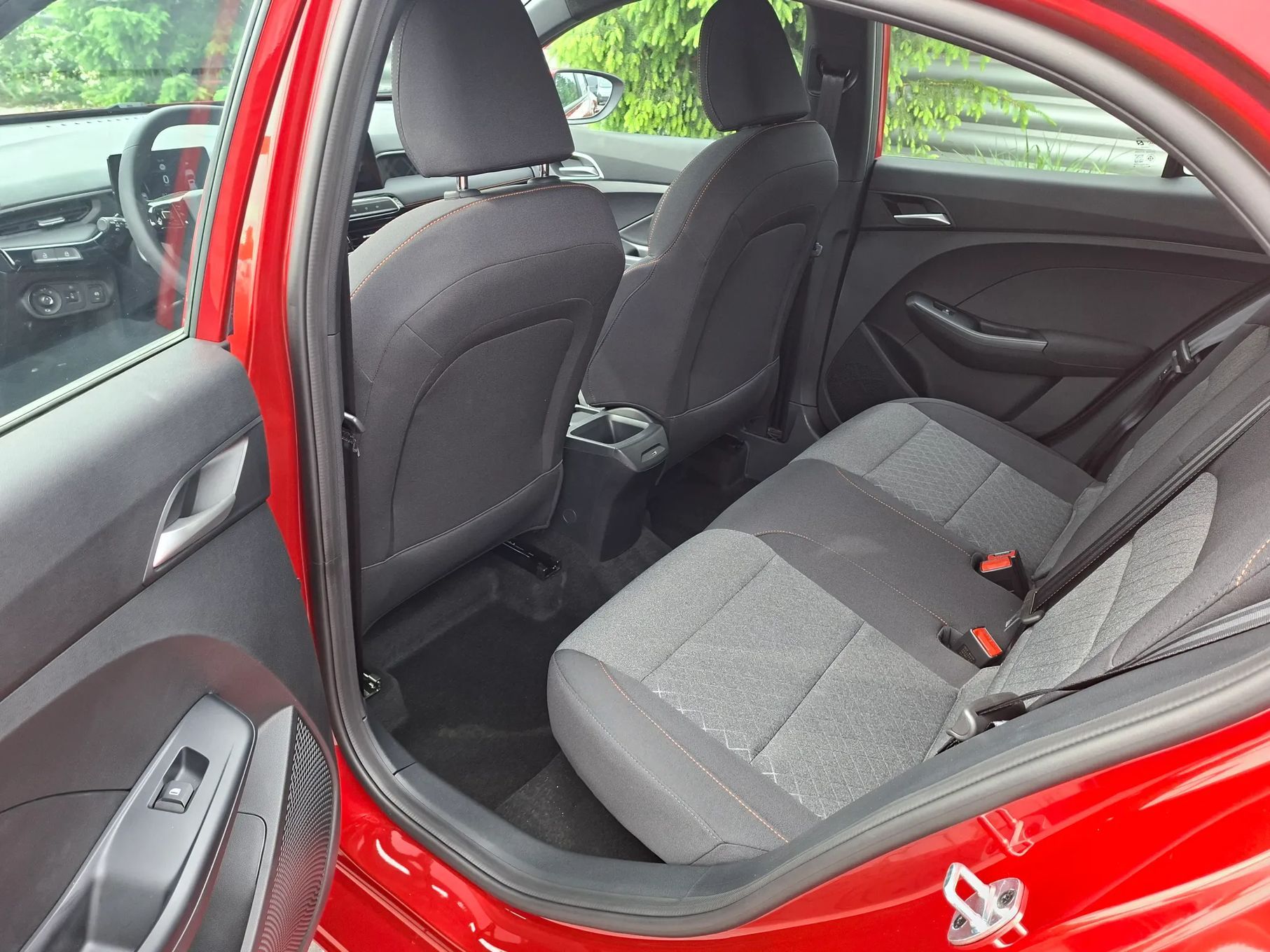MG MG3 1.5 L 115 KM Excite Czerwony