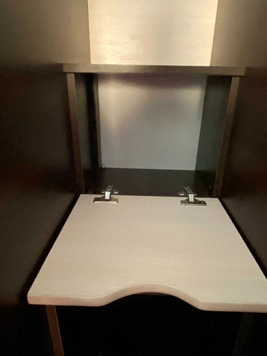 Дитячі меблі / Двоярусне ліжко з шафою, столом і матрацом