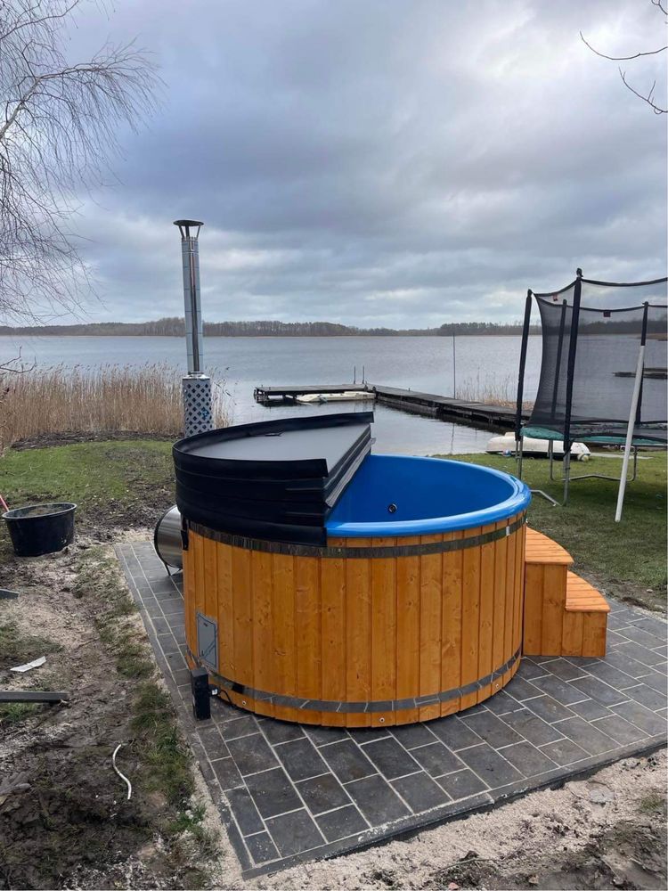 Jacuzzi, wanna z hydromasażem, balia ogrodowa