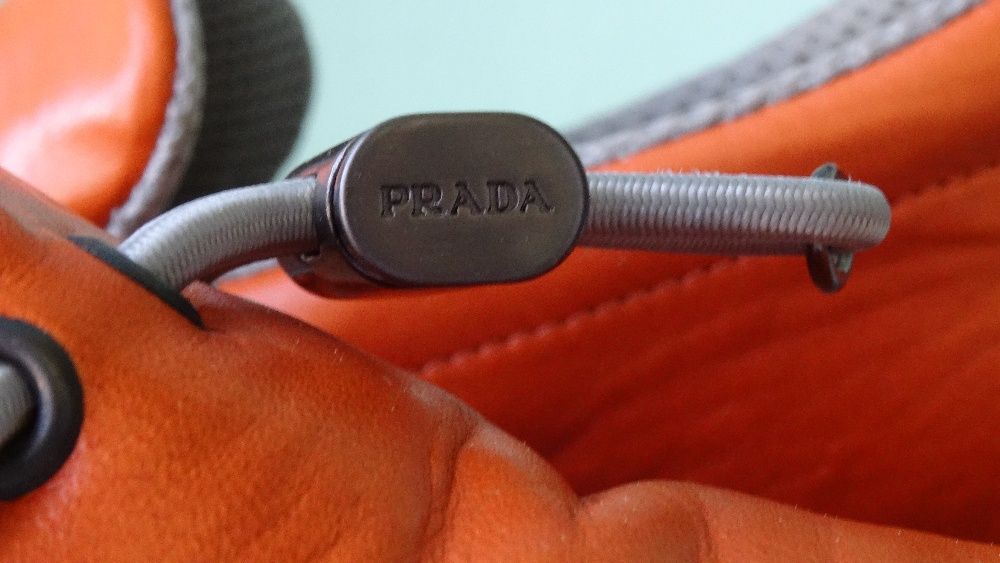 OPORTUNIDADE - Sapato Tênis Náutico Original PRADA Vitello Slip-Ons