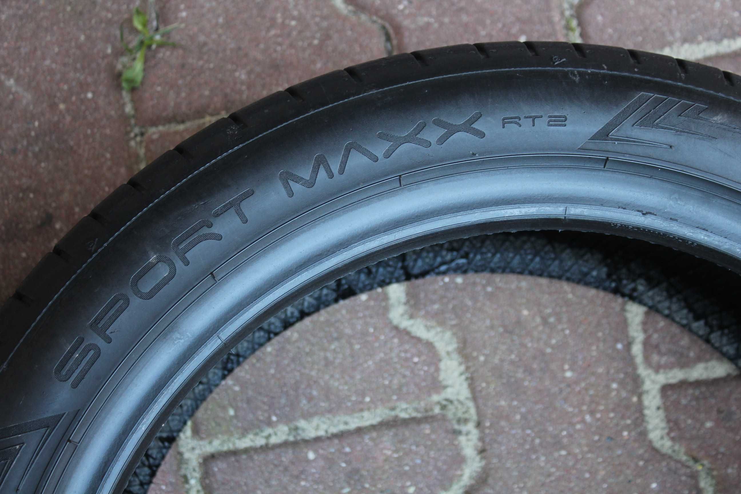 225 45 R17 Dunlop SPORT MAXX RT2