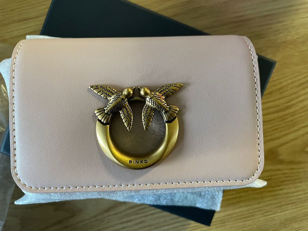 Pinko click love