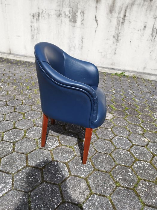 Cadeira Conforto em pele genuína