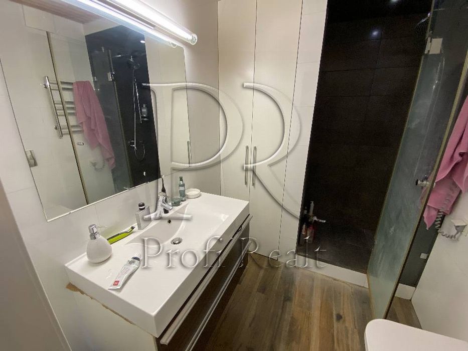 Продаж євро-трьохкімнатної квартири в ЖК Відпочинок/Святошин/Нивки