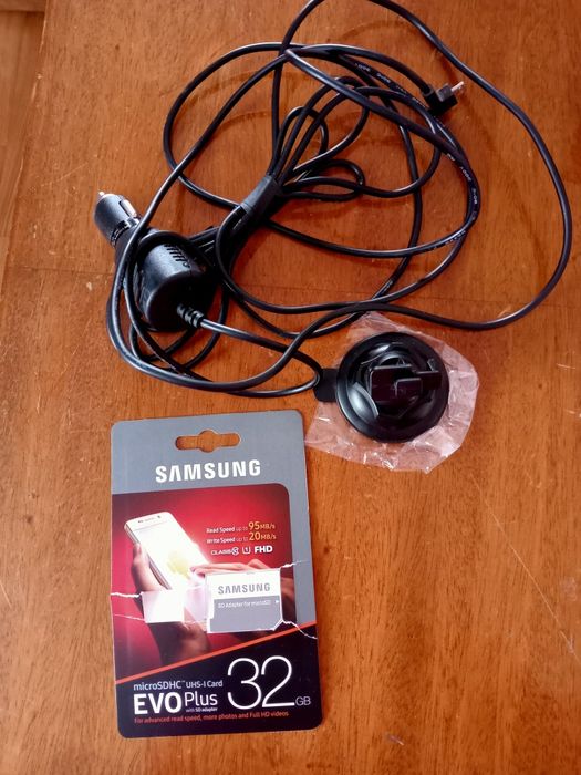 Продам відеореєстратор Aspiring AT 220