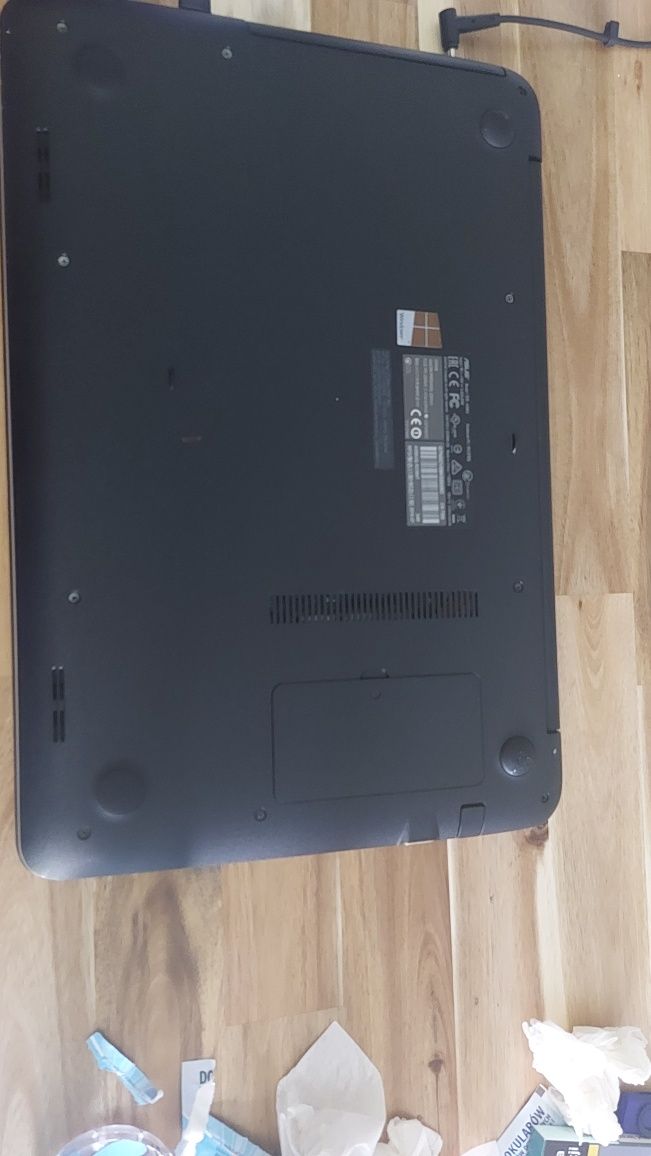 Laptop ASUS A556U