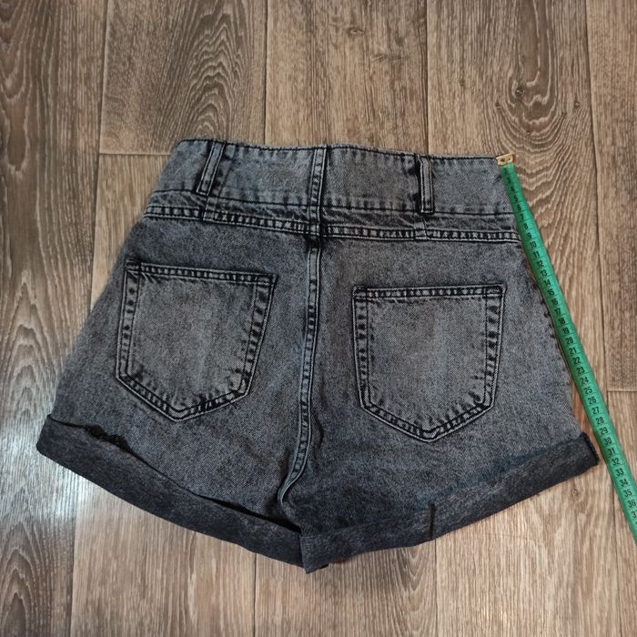 Жіночі джинсові шортики