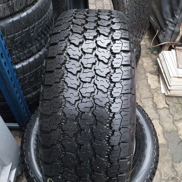 Opony Całoroczne Goodyear  255/60R20 113H