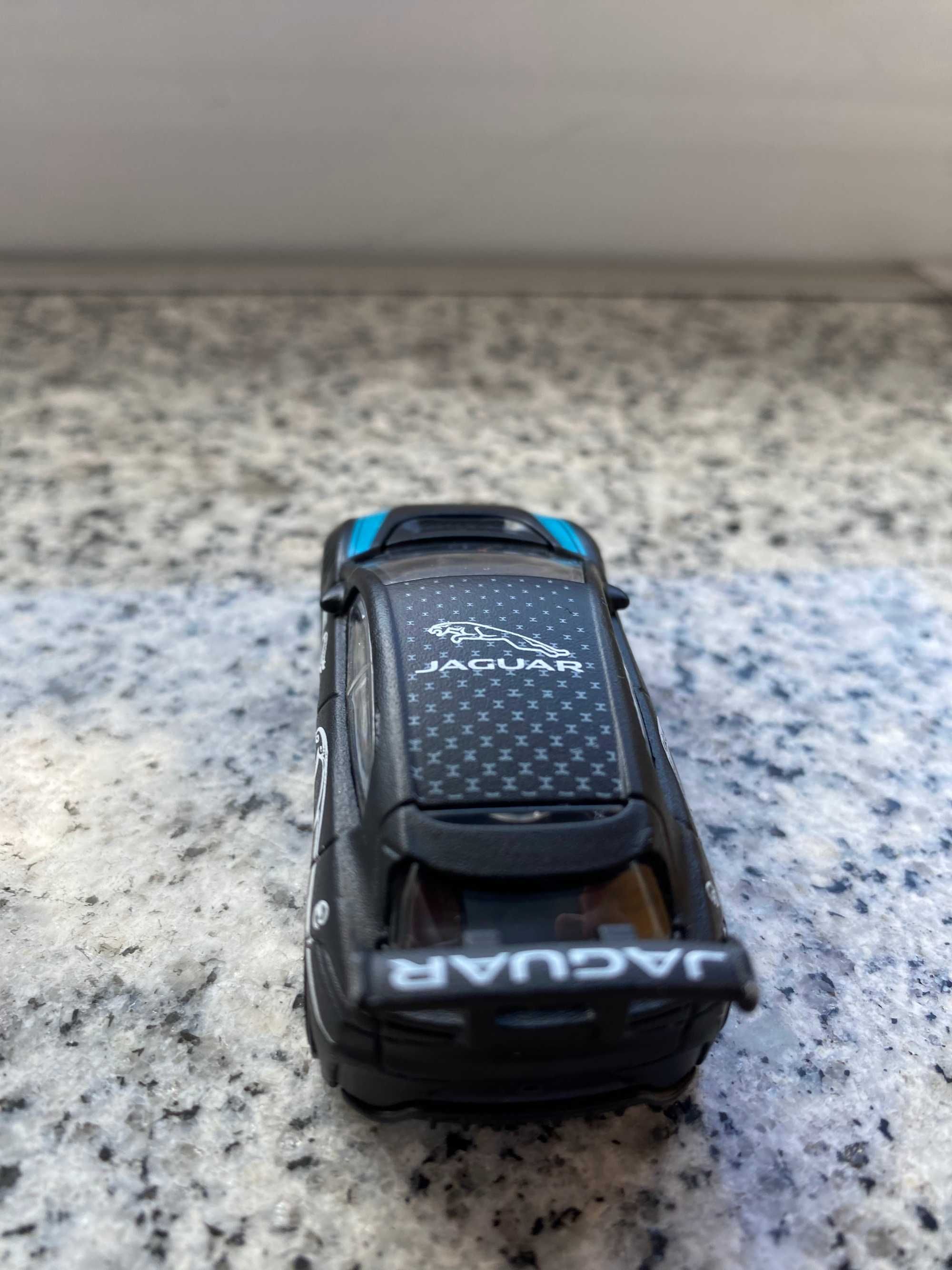 Hot Wheels - "Jaguar I-Pace eTrophy"