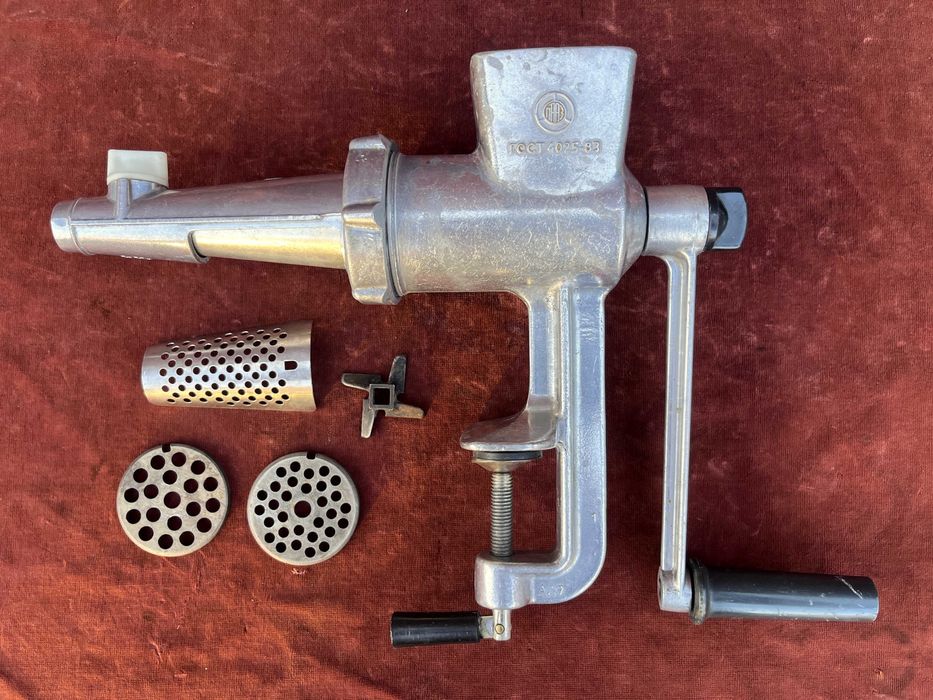 Соковыжималка, мясорубка ручная. СССР