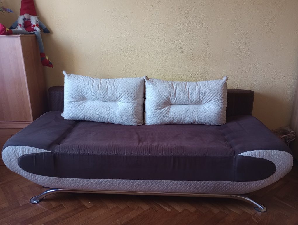 Komplet mebli wypoczynkowych sofa + dwa fotele