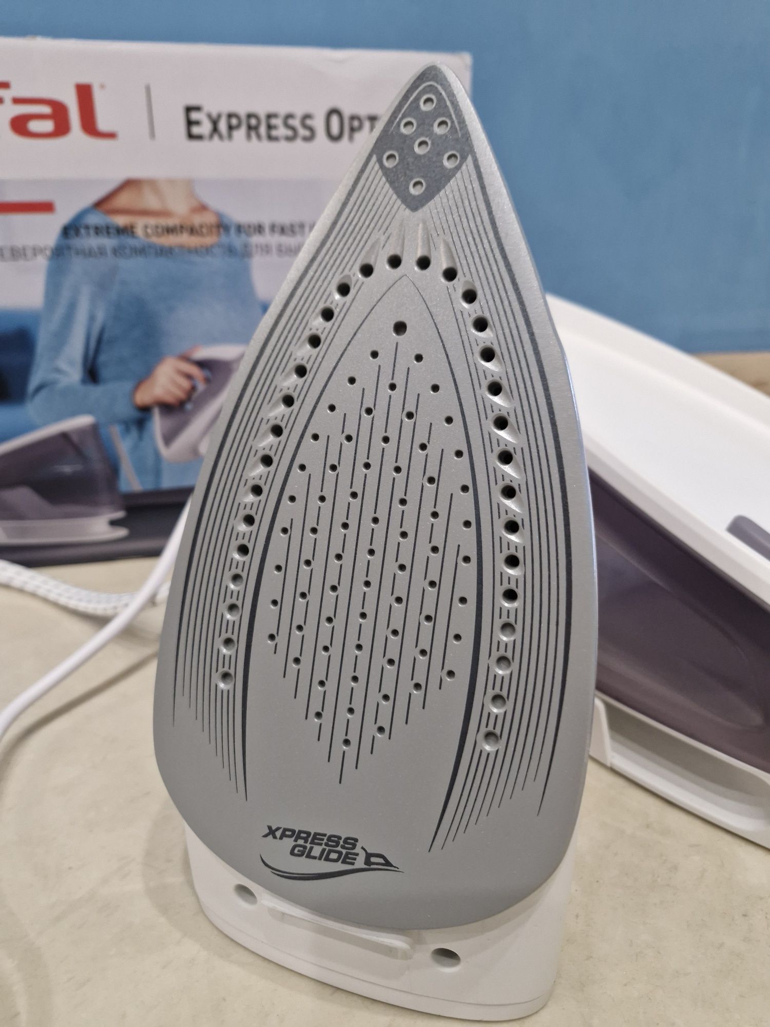 Праска з парогенератором Tefal Express Optimal.