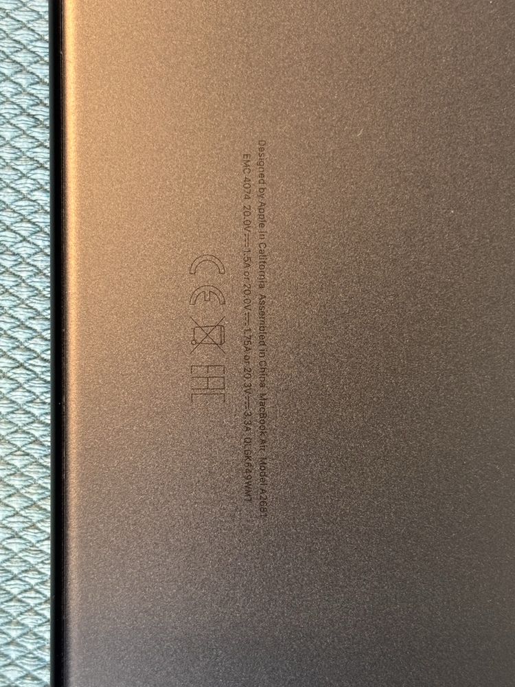 Apple MacBook Air A2681 8C CPU/10C GPU/16GB/256GB