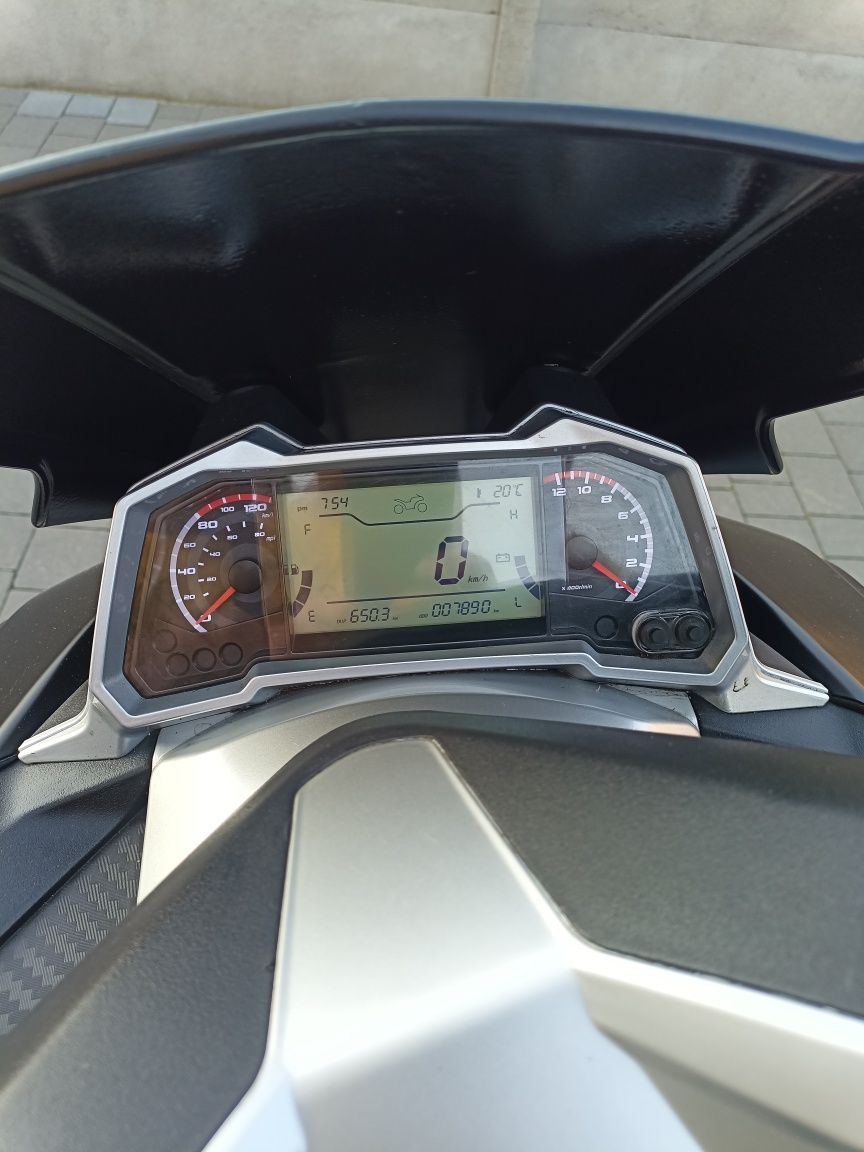 Longija Easy max  125  // rok 2022 //