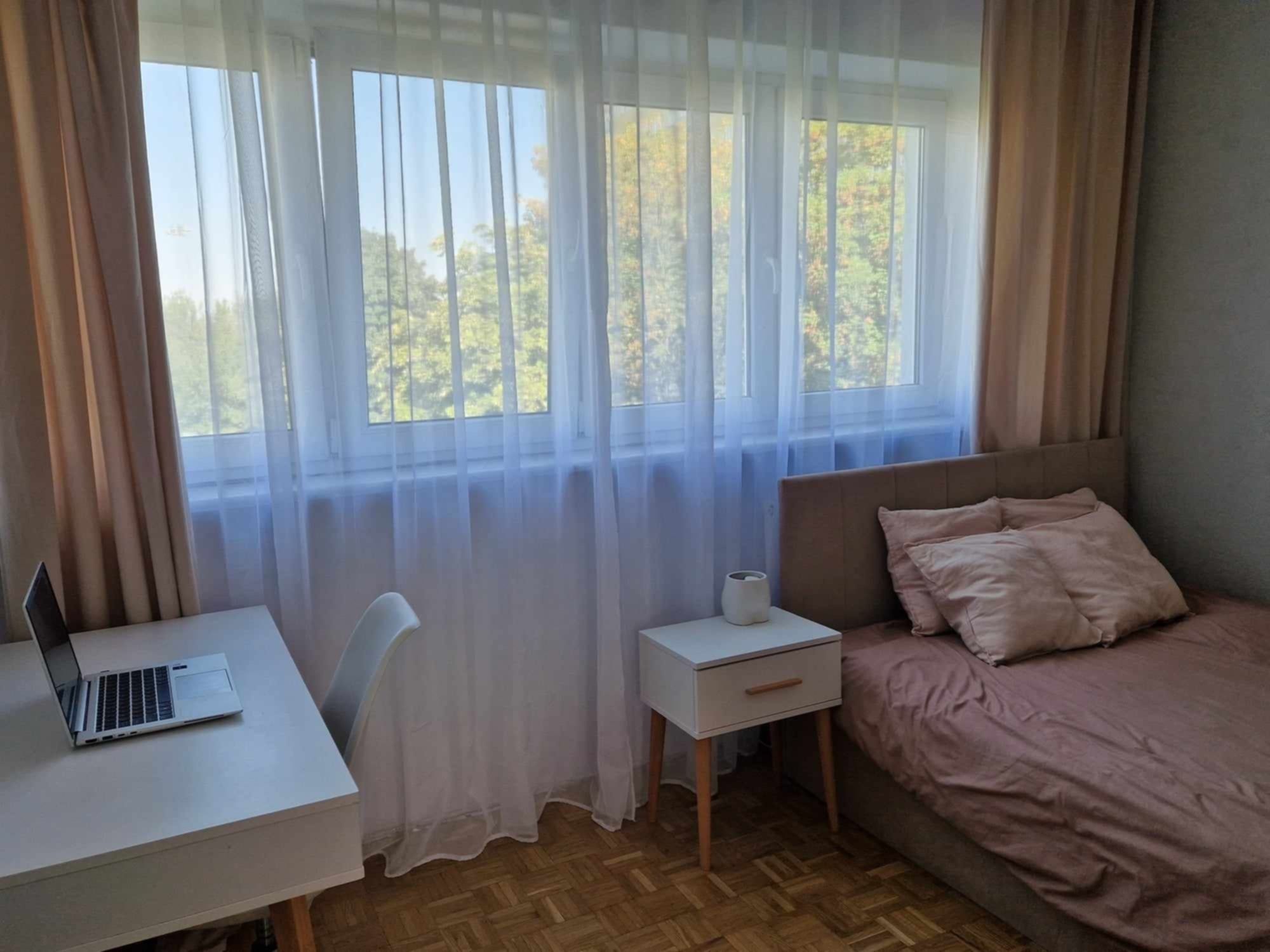 Mieszkanie 3 sypialnie + salon, klima, piwnica, metro