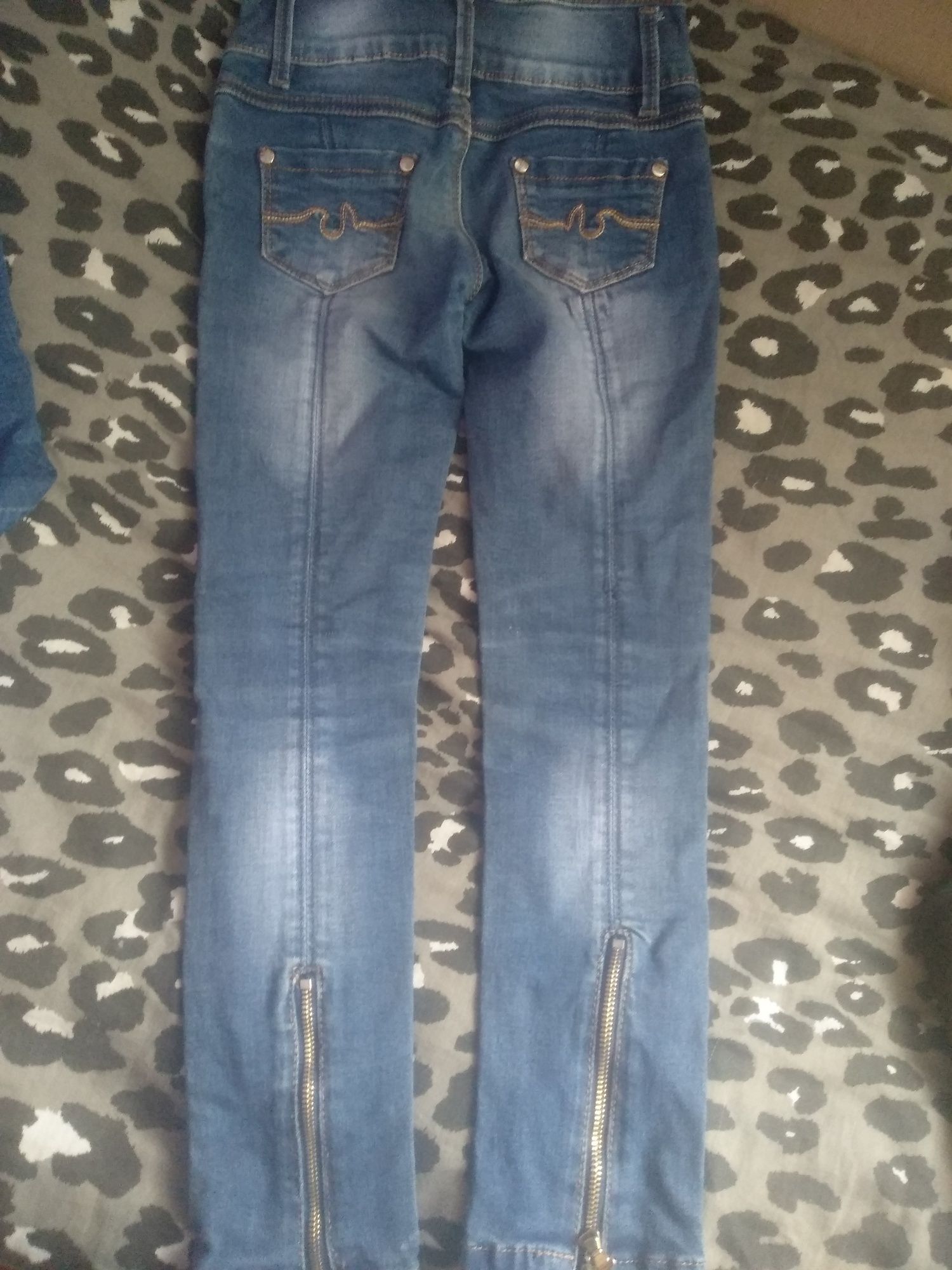 Одяг для дівчинки джинси костюм з шортами 8-12 років