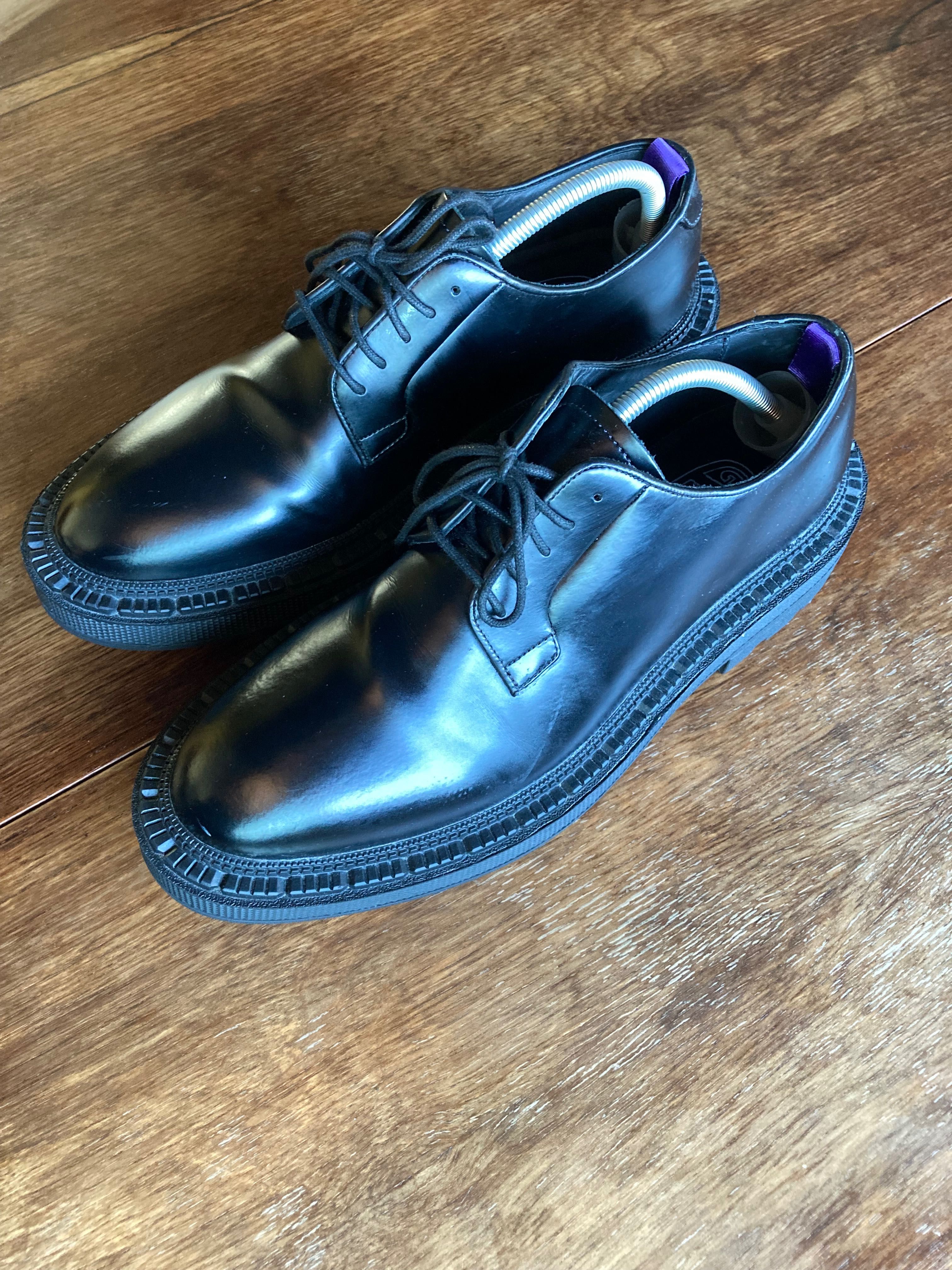 Sapatos EYTYS 43