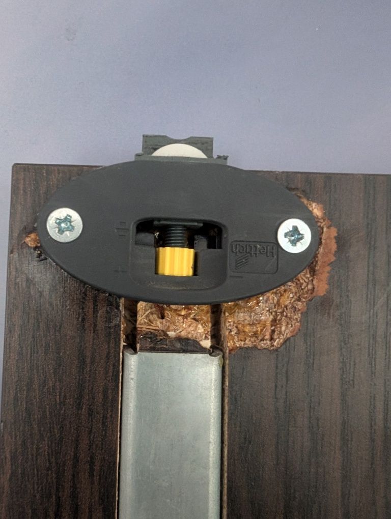 Szafa Ikea trysil, dzwi przesuwne