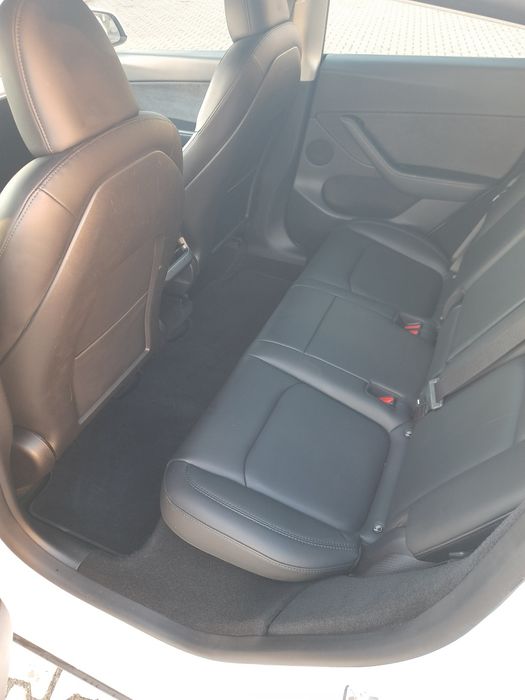 Tesla Model Y 2022 Dual Motor Long Range  повний привід 4×4