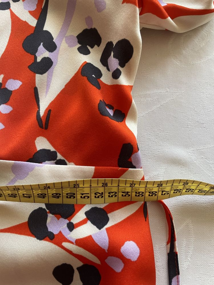 Damska sukienka w kwiaty plus size