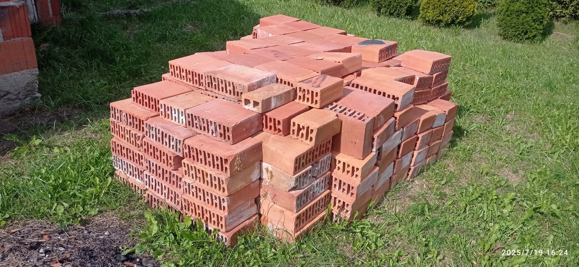 Cegła modularna stara około 300 szt