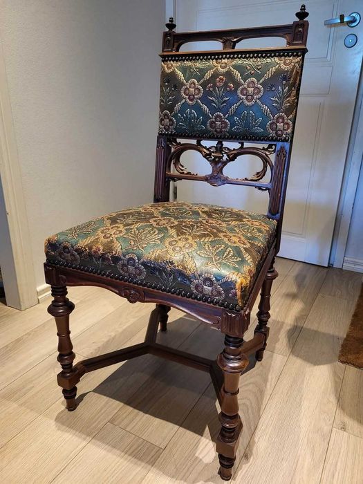 Антикварні стільці 1900-1910 рр