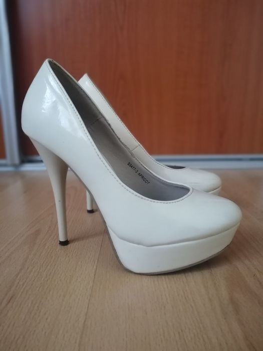 Beżowe cieliste szpilki Deezee Ideal 37