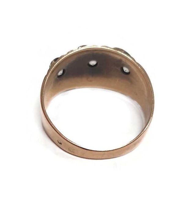 Wyrób jubilerski - Złoty pierścionek p.585 4,32g.