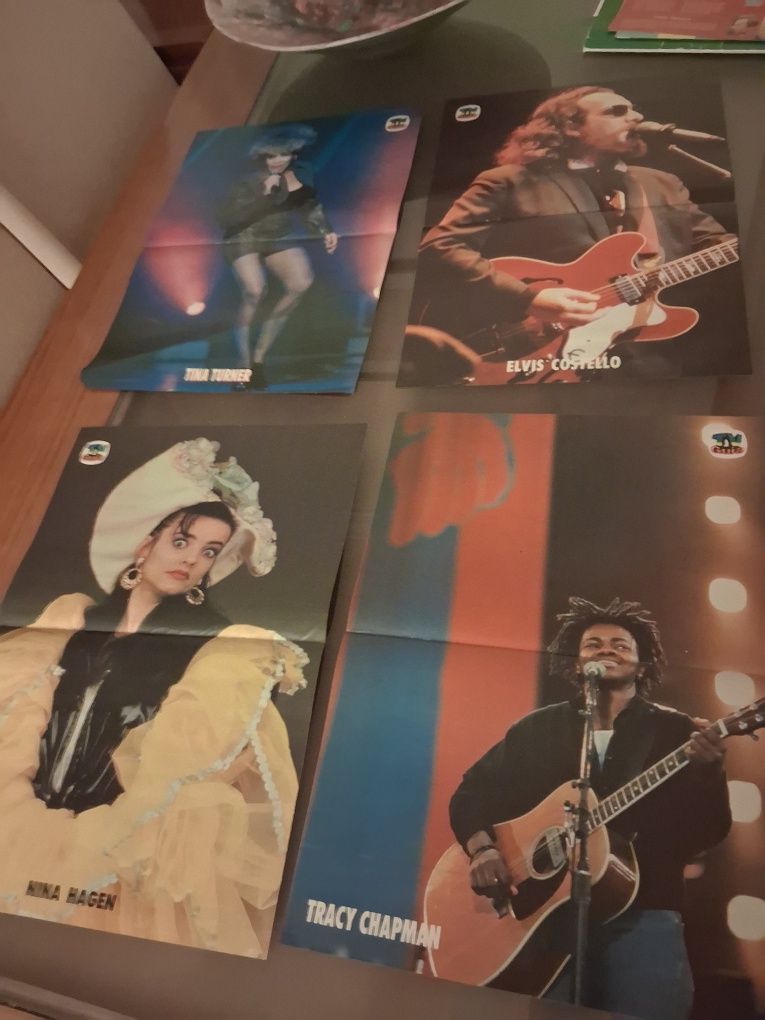 Posters antigos de cantores