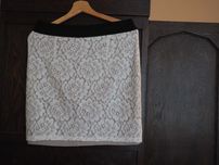 Spódnica H&M 38 krótka koronka ecru