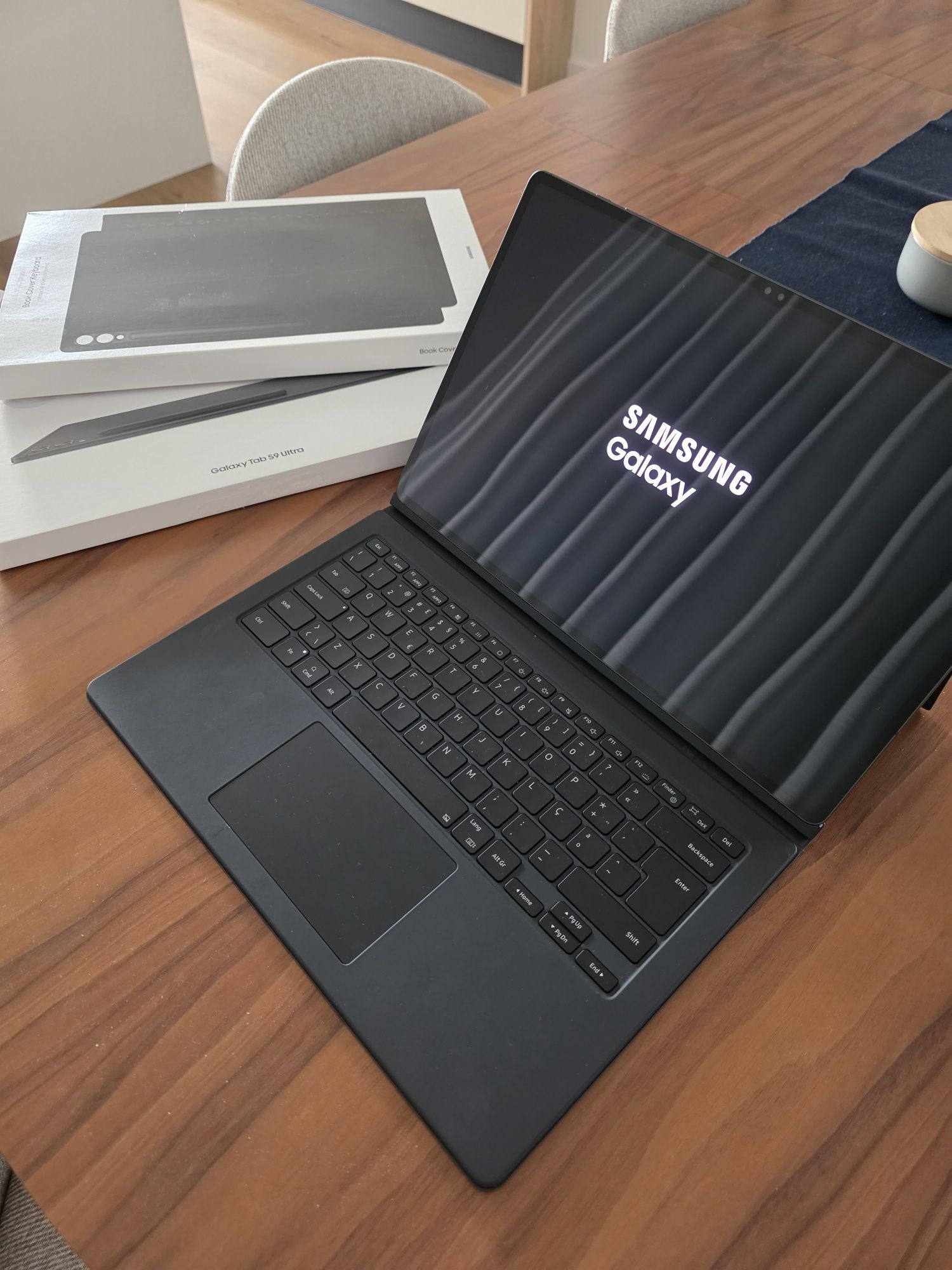 Capa Teclado Samsung Tab S9 Ultra e S8 Ultra. Capa Original. Com caixa