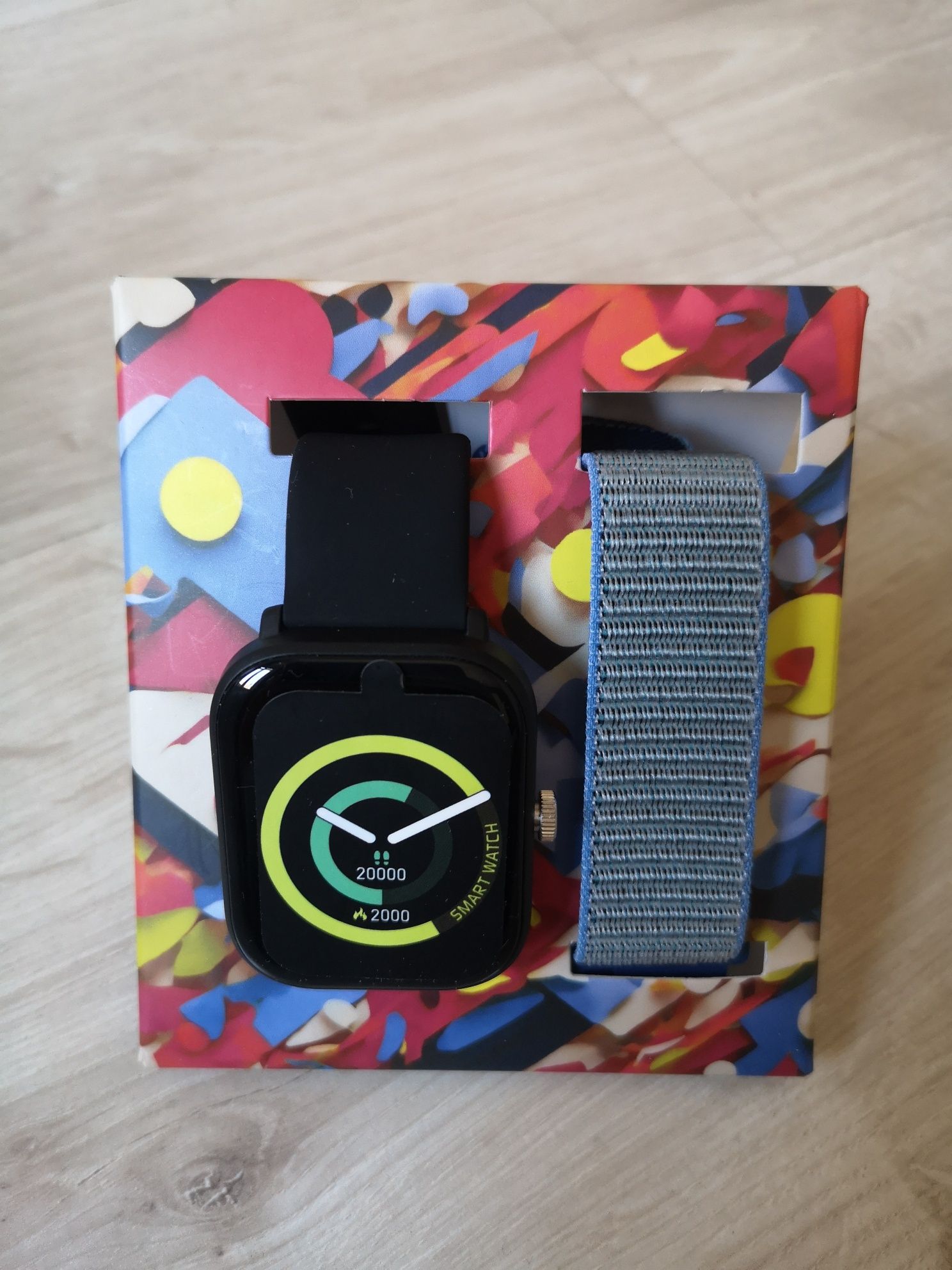 Smartwatch Forever SW-116 z trybem sportowym i monitorem pracy serca