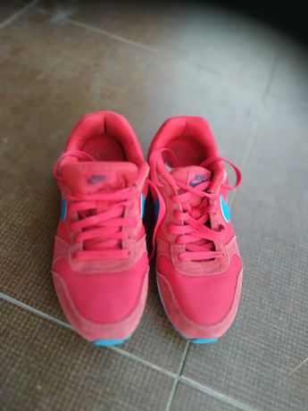 Buty chłopięce Nike Rozm 38,5