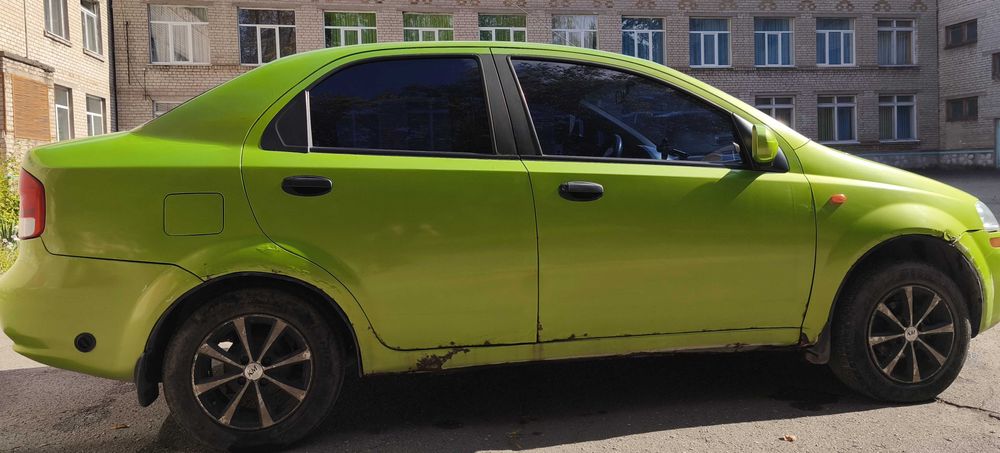Chevrolet Aveo T200 2005 седан 1.5 бенз + ГБО вписано