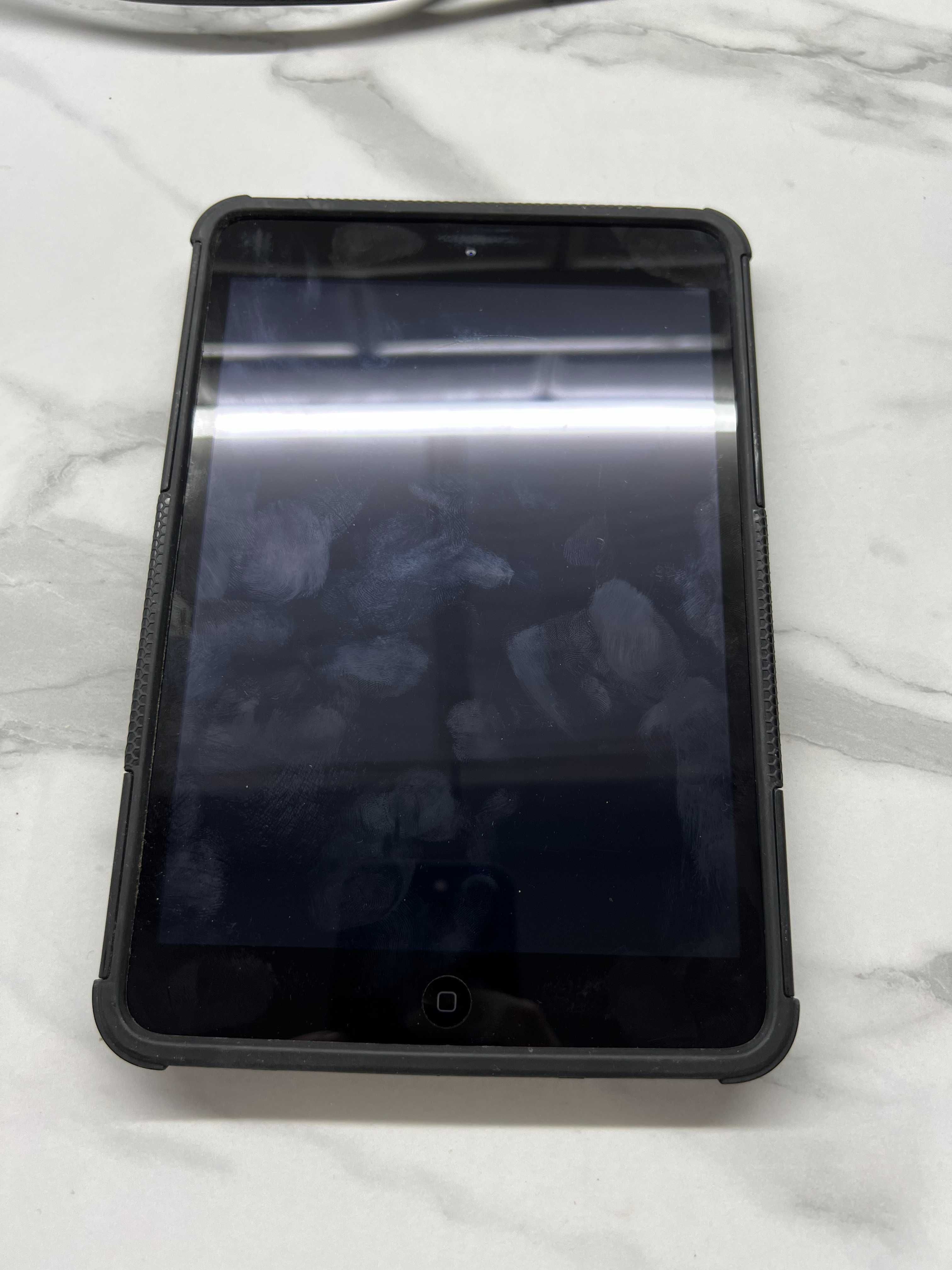 Apple A1455 iPad mini with Wi-Fi 4G 16GB