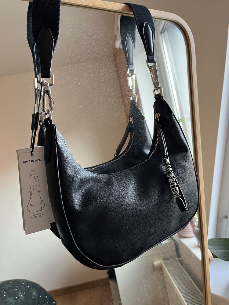 Torebka skórzana/skóra Calvin Klein Clay Top Zip Crossbody z USA