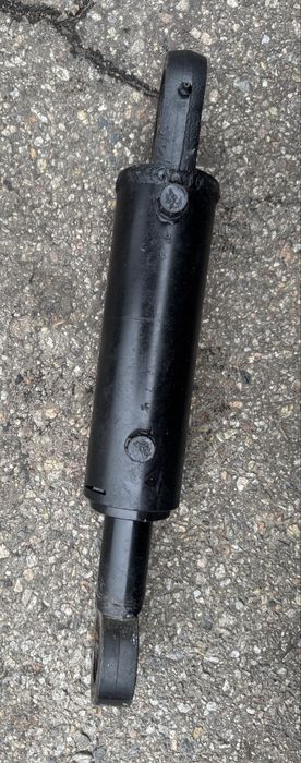 Продам гідроциліндр дискової борони