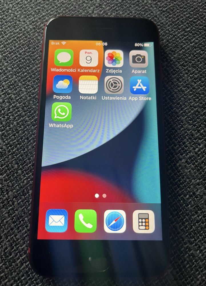 iPhone 8 red czerwony 64 GB