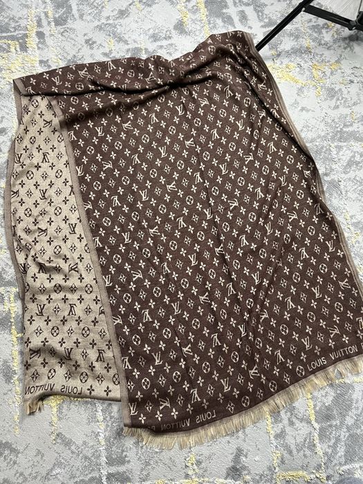Szal apaszka chusta Louis Vuitton Paris