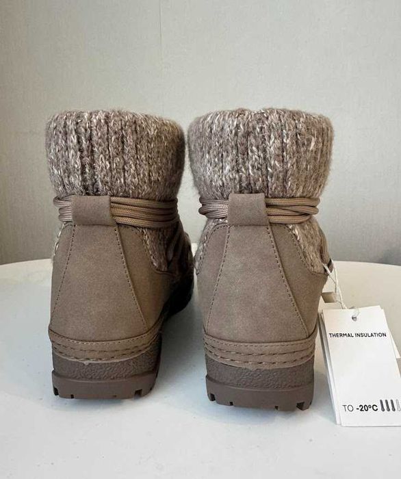 Зимові черевики OYSHO