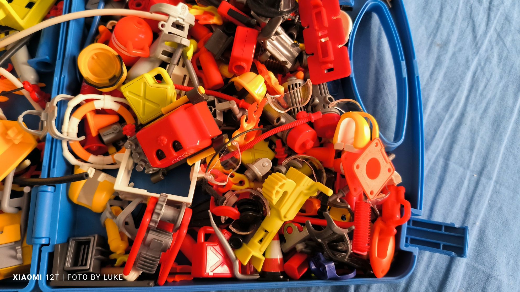 Playmobil elementy różne strażackie węże gasnice hełmy