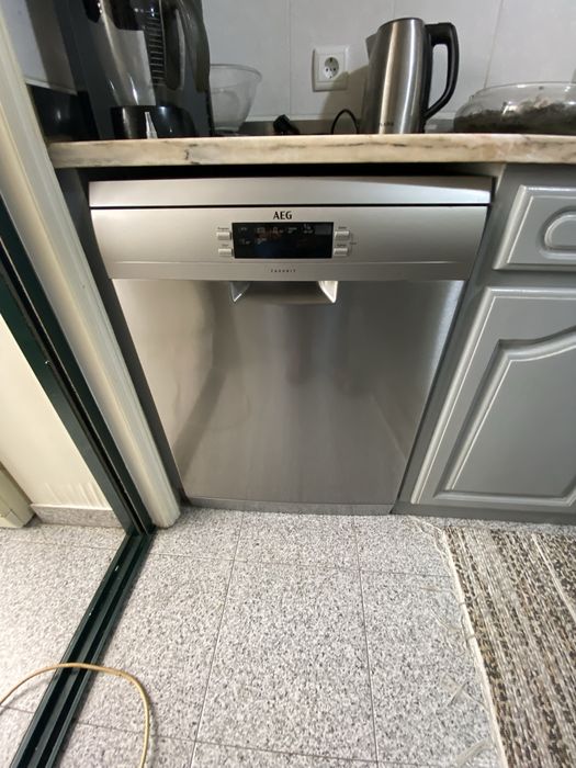 Máquina de Lavar Louça AEG