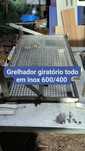 Grelhador de inox giratório