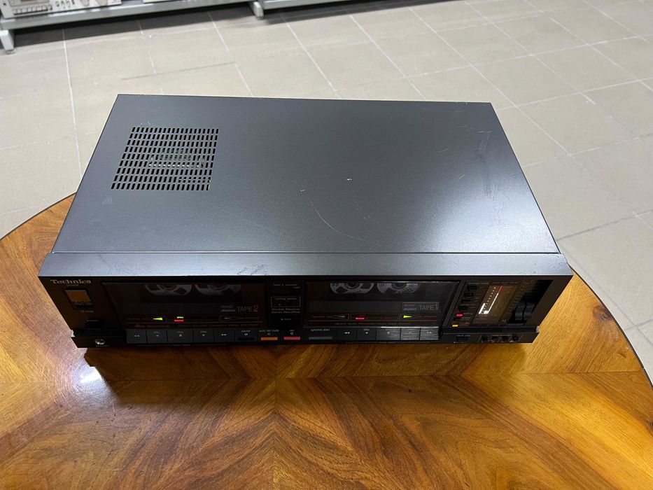 Magnetofon dwukieszeniowy Technics RS-T80R Audio Room