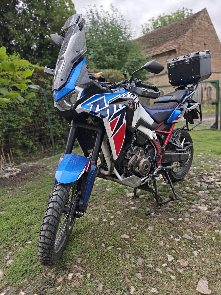 Honda CRF1100L Africa Twin 2023, Polski salon