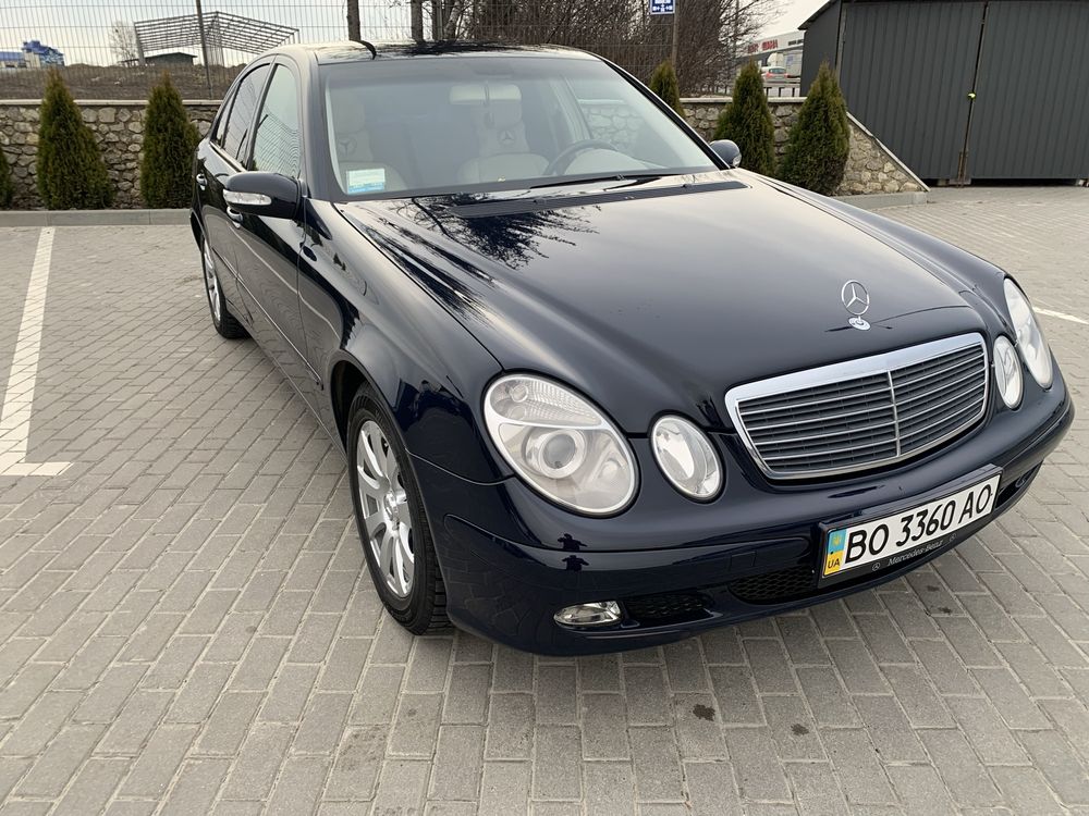 Mersedes E-class w 211