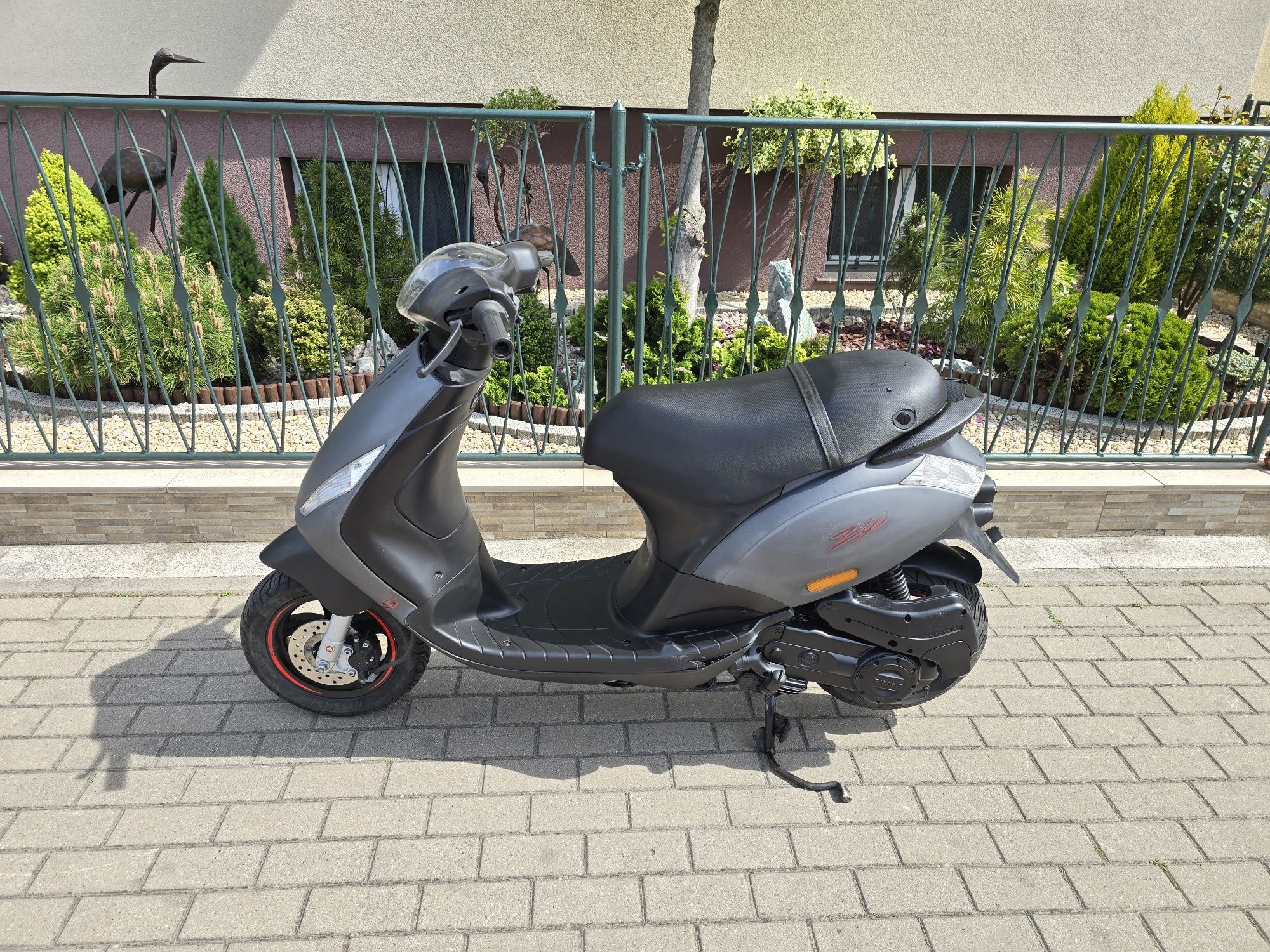 Piaggio Zip 50 // rok 2022 // vespa ludix fly fiddle neos
