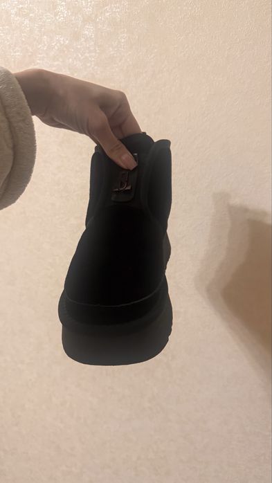 Уггі ,жіноче взутт 38 розмір ,24 см